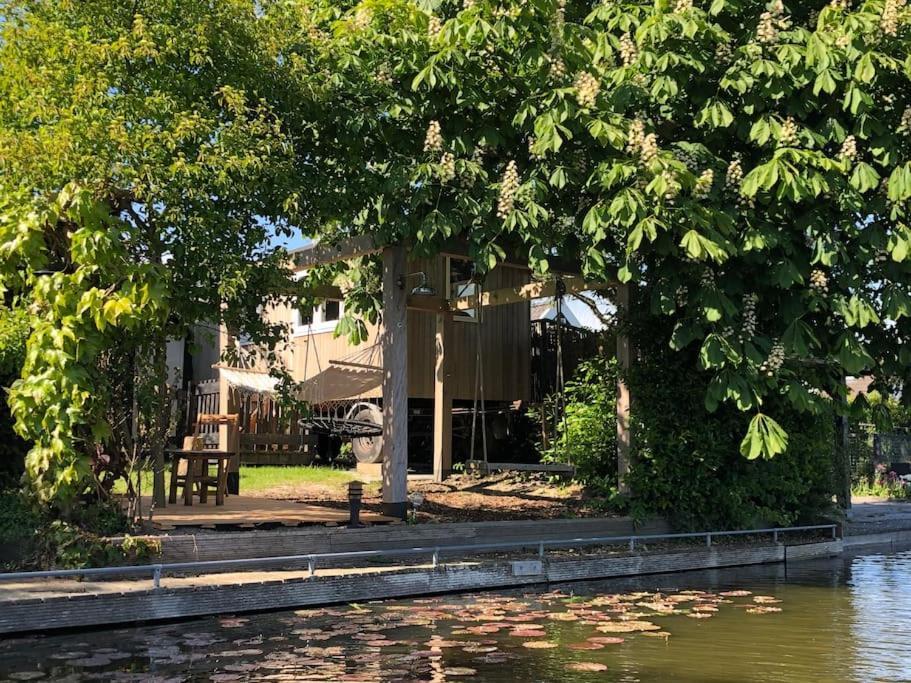 Gezellige Pipo Met Grote Schommel Aan Het Water Villa เมเดมบลิค ภายนอก รูปภาพ