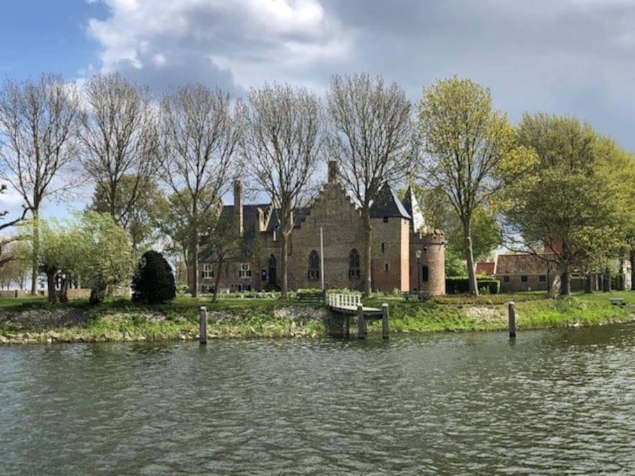 Gezellige Pipo Met Grote Schommel Aan Het Water Villa เมเดมบลิค ภายนอก รูปภาพ